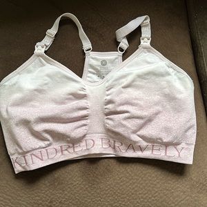 Kindred Bravely nursing and pumping Sports bra